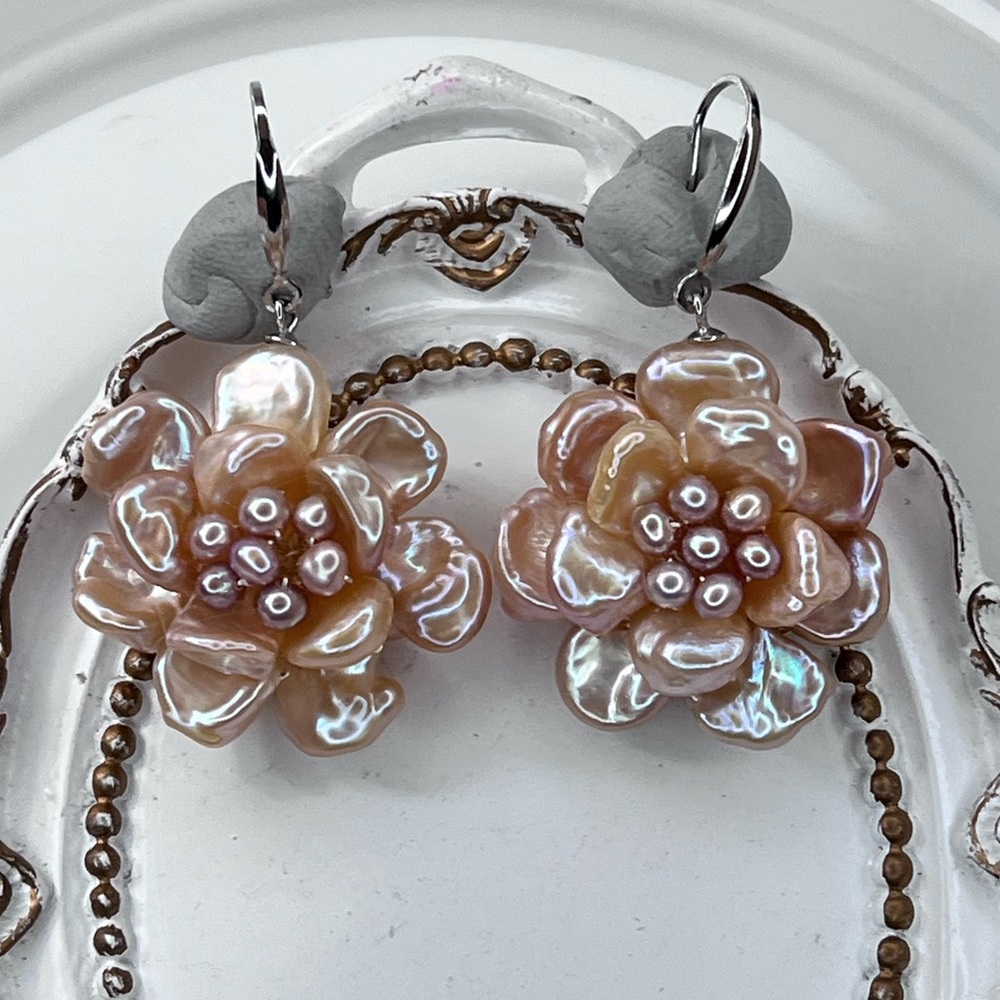 🌺🌺 Handmade Premium Double Layer Keshi Pearl Flower 🌺 Fish Hooks Earrings